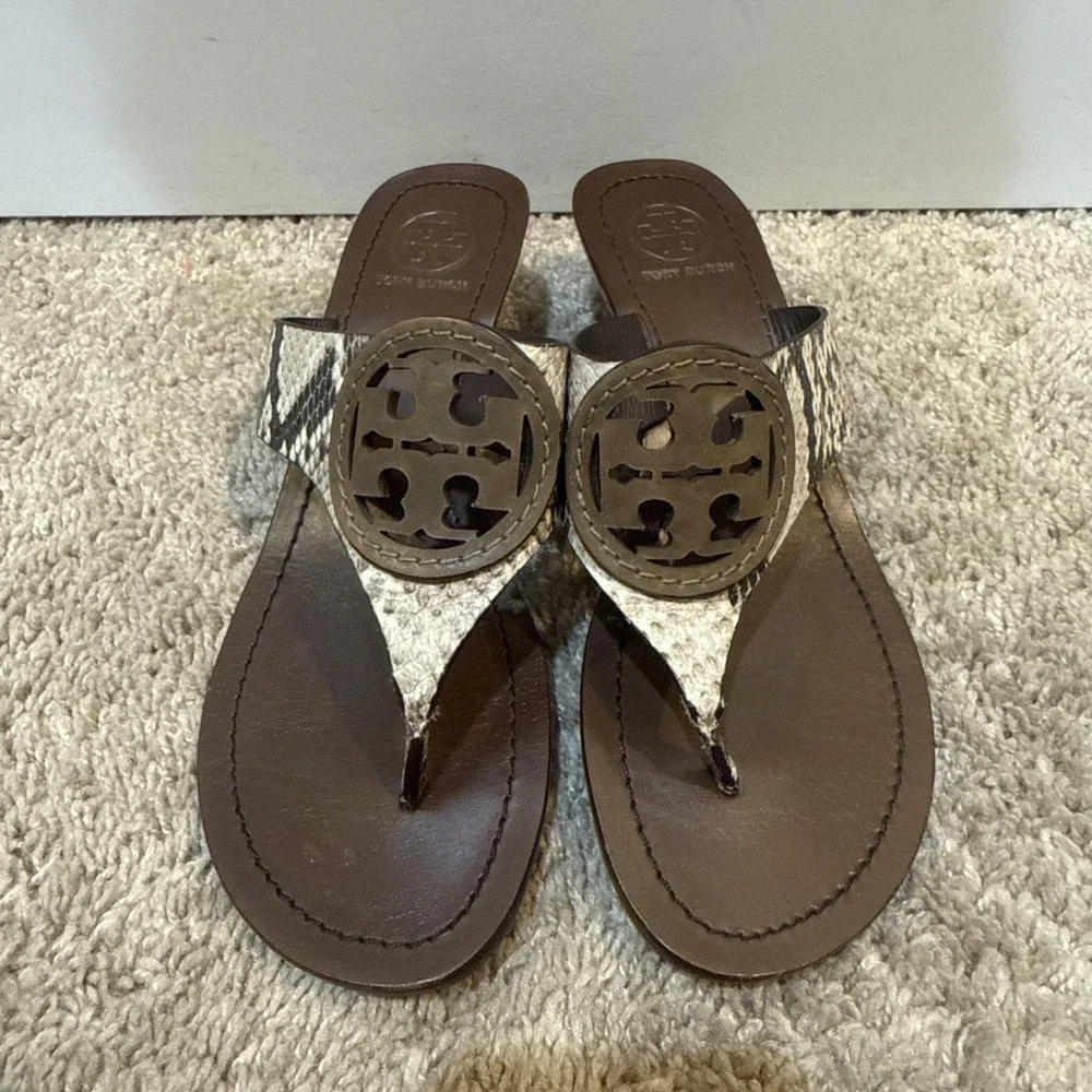 Tory Burch Louisa Sandals Womens Size 6.5 Brown Leather Thong Wedge Snake Print